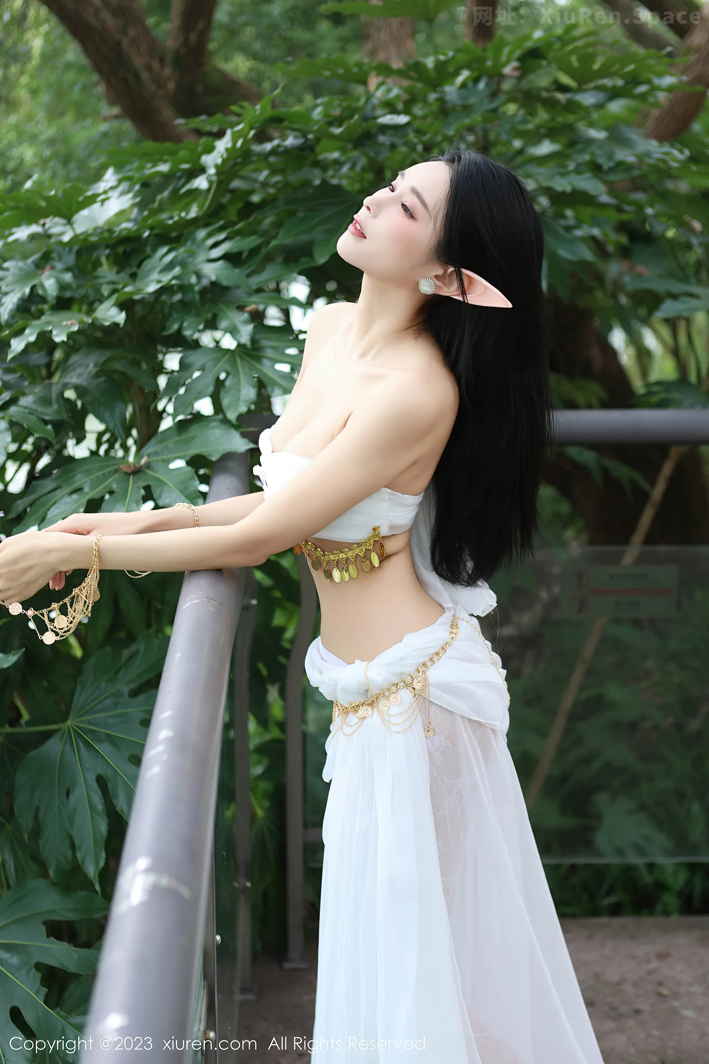 图片[4]-[XiuRen秀人网]VOL.7598 模特草莓mm户外精灵装扮性感白丝网纱袜秀曼妙身姿诱惑写真70P-秀人网官方网站